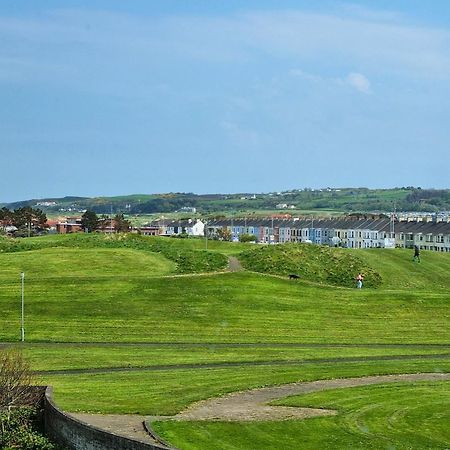 Апартаменти 5 Dunluce Park - Portrush By The Sea Екстер'єр фото