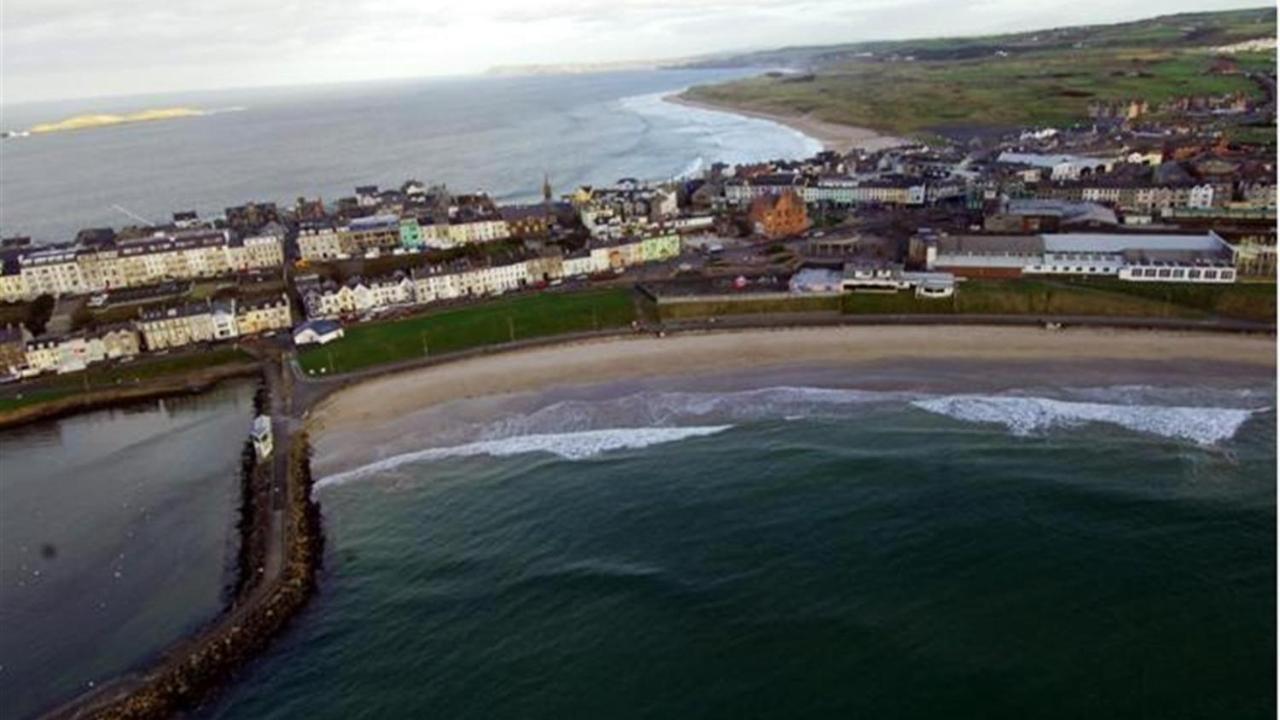 Апартаменти 5 Dunluce Park - Portrush By The Sea Екстер'єр фото