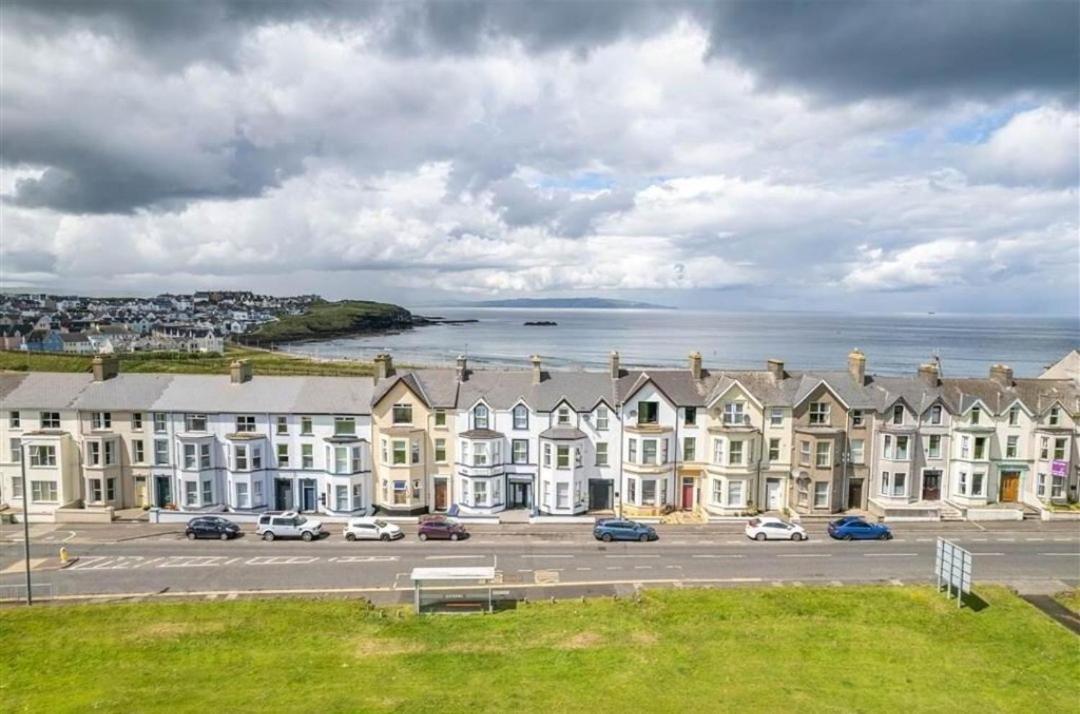 Апартаменти 5 Dunluce Park - Portrush By The Sea Екстер'єр фото