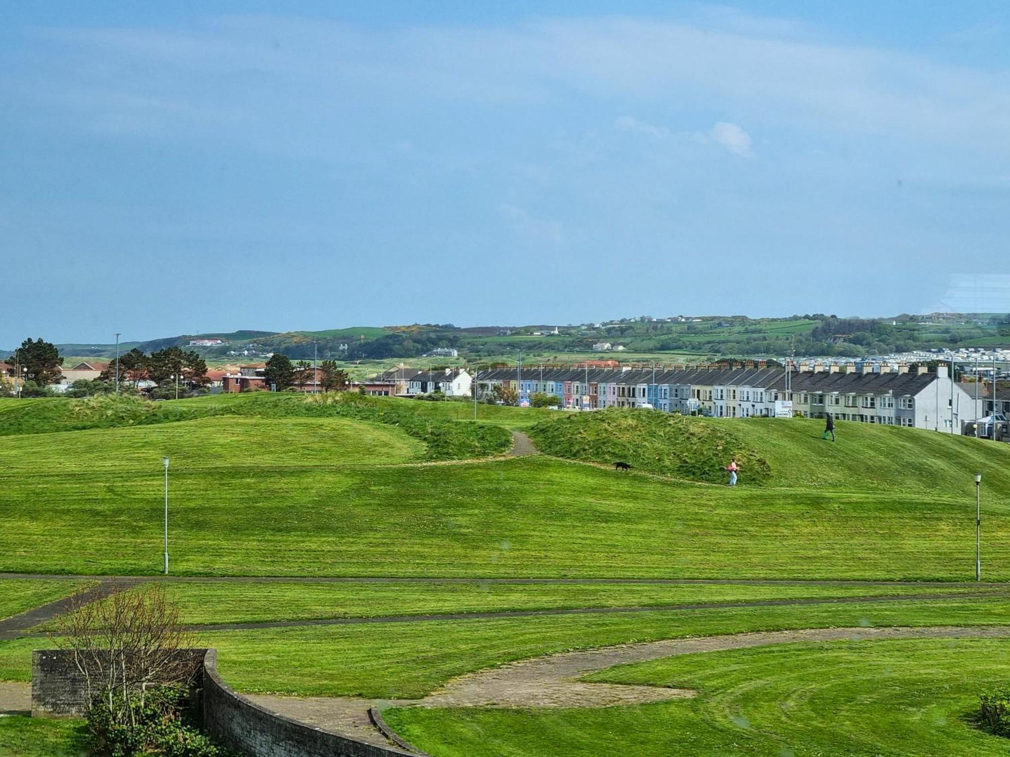 Апартаменти 5 Dunluce Park - Portrush By The Sea Екстер'єр фото