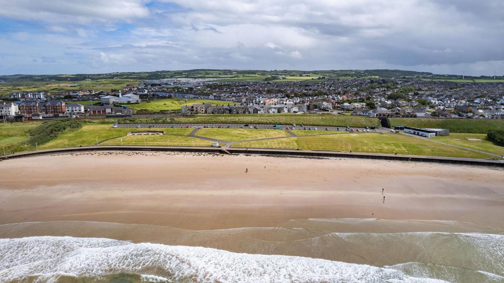 Апартаменти 5 Dunluce Park - Portrush By The Sea Екстер'єр фото